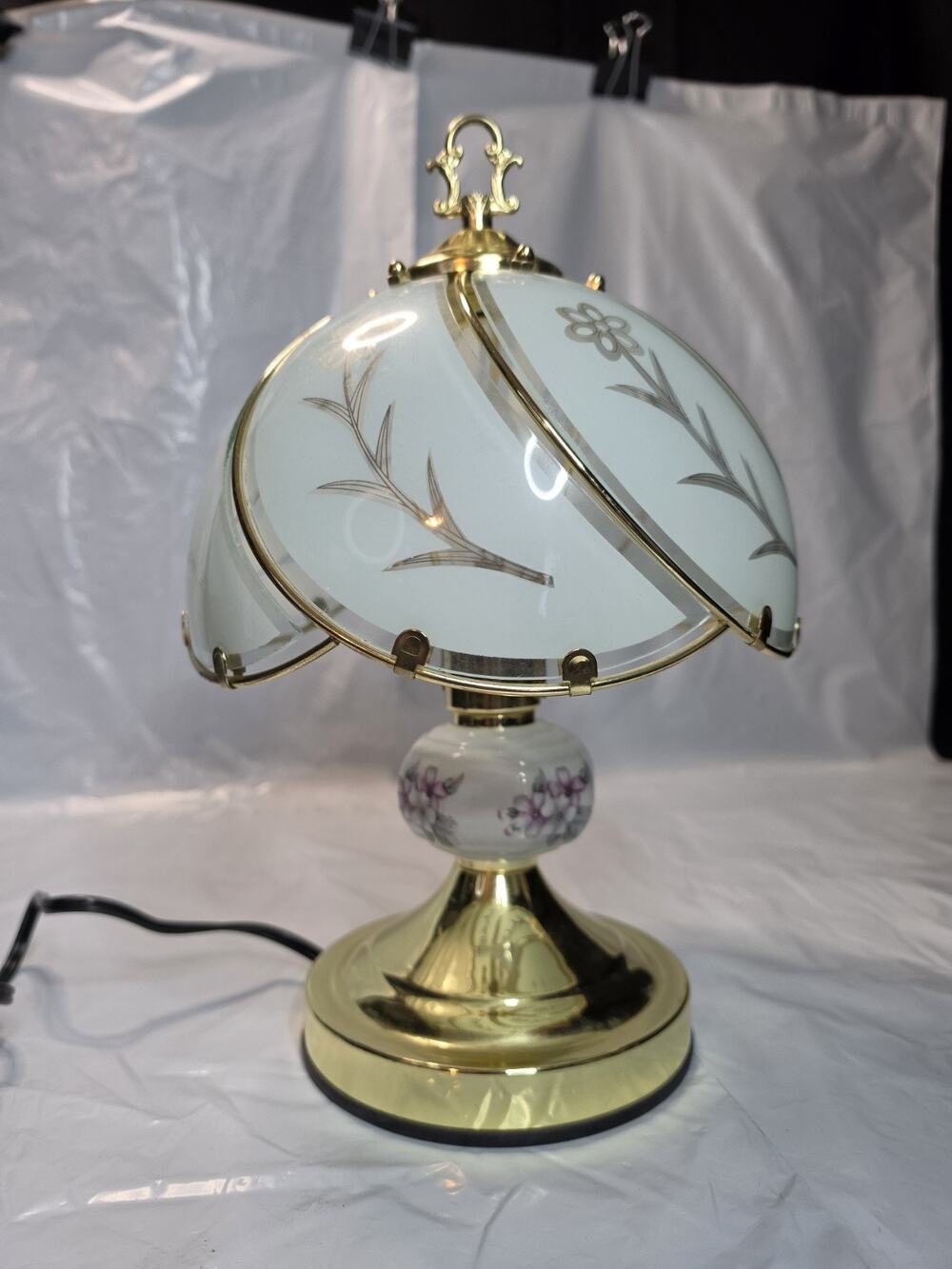 Vintage Floral Table Lamp Brass Finish Gold/White Dome Glass Shade Touch Active.